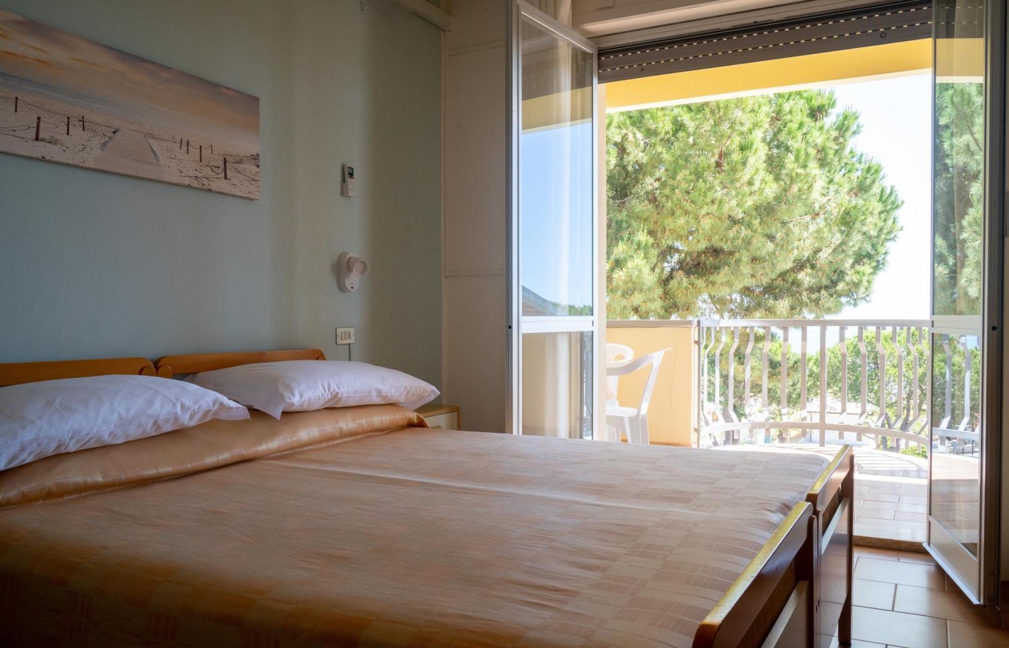 Hotel Quattropalme Tortoreto Екстер'єр фото