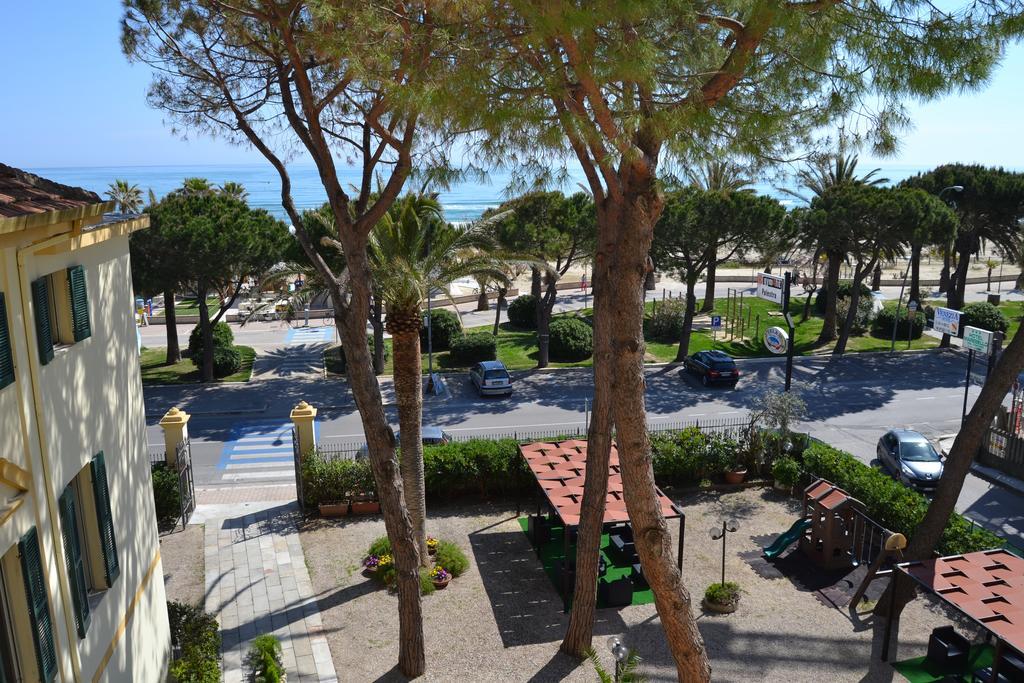 Hotel Quattropalme Tortoreto Екстер'єр фото